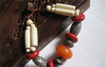 火眼識(shí)替身——天然紅珊瑚及其仿制品