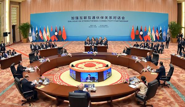 “習(xí)旋風(fēng)”勁刮APEC，“互聯(lián)互通”加碼“一帶一路”