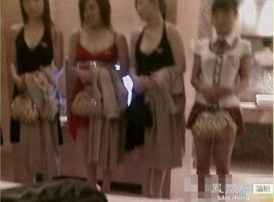 英國(guó)記者冒死偷拍“色情之都”東莞的地下妓院