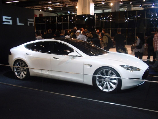 特斯拉低價(jià)版電動(dòng)汽車Model 3將于明年3月發(fā)布 售價(jià)3.5萬美元