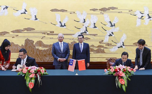 總理出訪微鏡頭：又見(jiàn)周末出訪