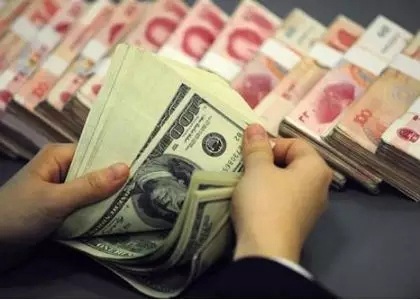 【深度】人民幣匯率如何保持基本穩(wěn)定？一文讀懂丨年中經(jīng)濟觀察